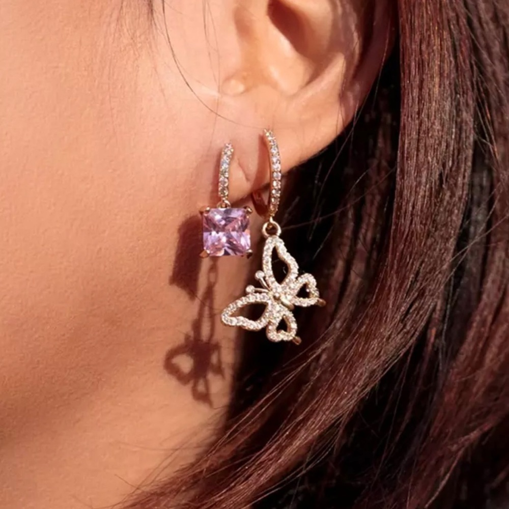 ✨18K Rose Gold Butterfly Drops✨ - Picture 3 of 6